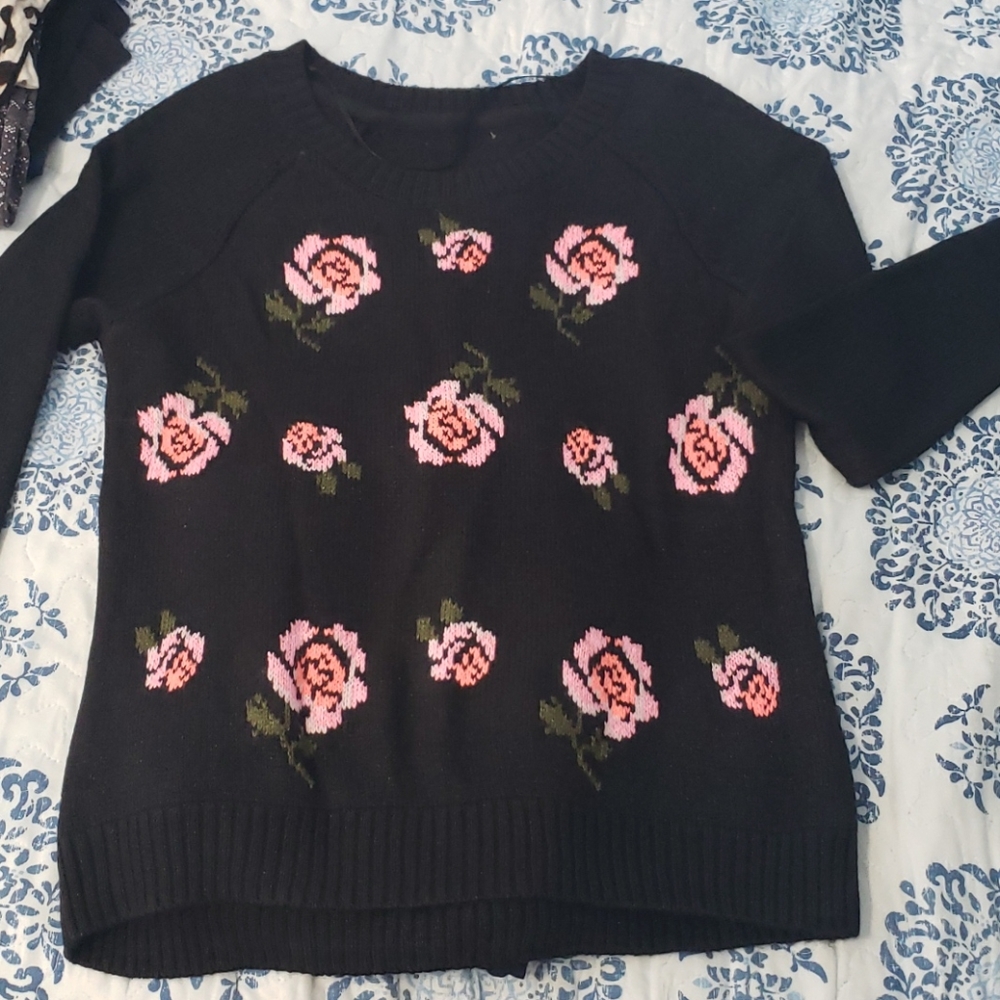 Betsy Johnson sweater long Sleeve